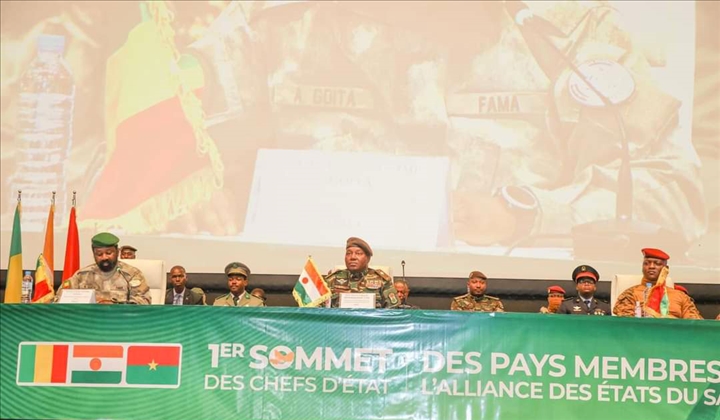 Faut-il continuer à avoir peur des chefs d'états de la confédération des états du sahel ?